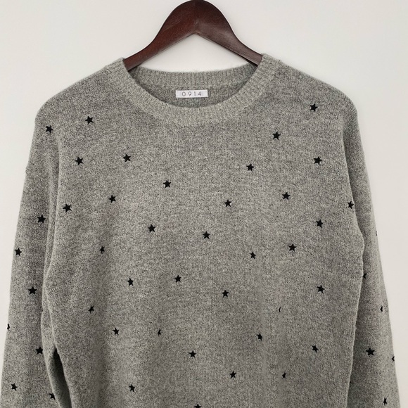 Grey Knit Sweater with Embroidered Mini Stars - Picture 4 of 12